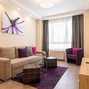 Silver Crown & Residence, Palace Quarter ホテル